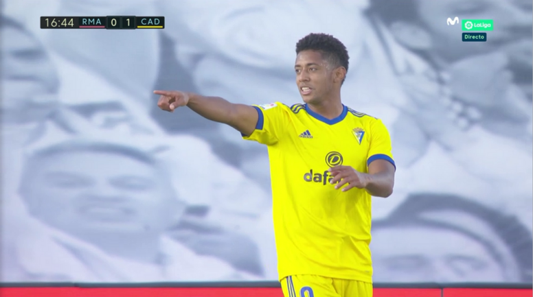Choco Lozano put Cadiz 0-1 up after the visitors had had four clear chances. Captura/MovistarLaLiga