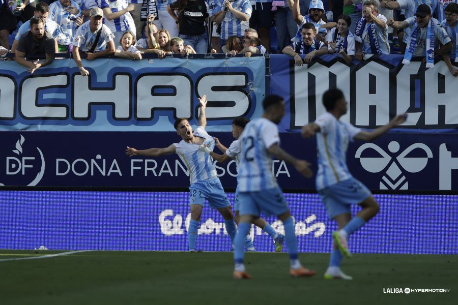 Chupete inspira, Málaga expira