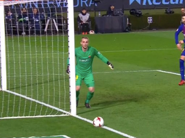 Cillessen n'a pas su quoi faire. Twitter/beINSports