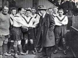 Leyton Orient were known as Clapton Orient at the time. Twitter/Theleaguemag