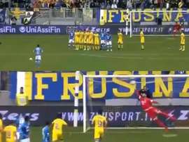 Le coup franc de Mertens pour ouvrir le score. Collage/Beinsport
