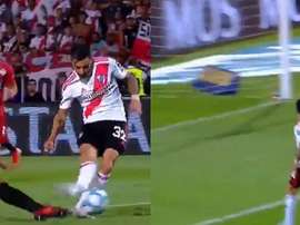 El afortunado gol de Scocco en la final de Copa. Captura/CopaTotalArgentina