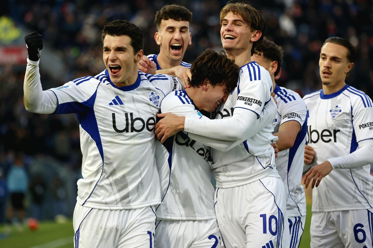 El Como se frota los ojos