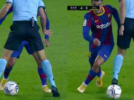 El árbitro no se escapó del túnel. Capturas/MovistarLaLiga