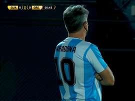 El sentido homenaje de Renato Gaúcho a Maradona. Captura/DAZN