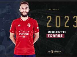 Osasuna renew Roberto Torres until 2023. Twitter/CAOsasuna