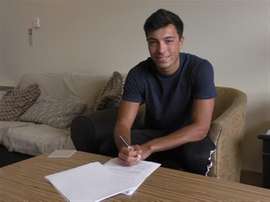Devine llegó a un acuerdo de renovación con el Bradford. BradfordCity