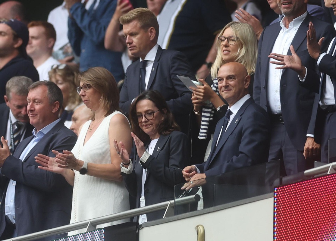 Daniel Levy abandona el Tottenham y el club niega que esté en venta