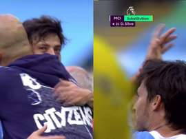 Guardiola's hug and tribute to Silva. Capturas/DAZN