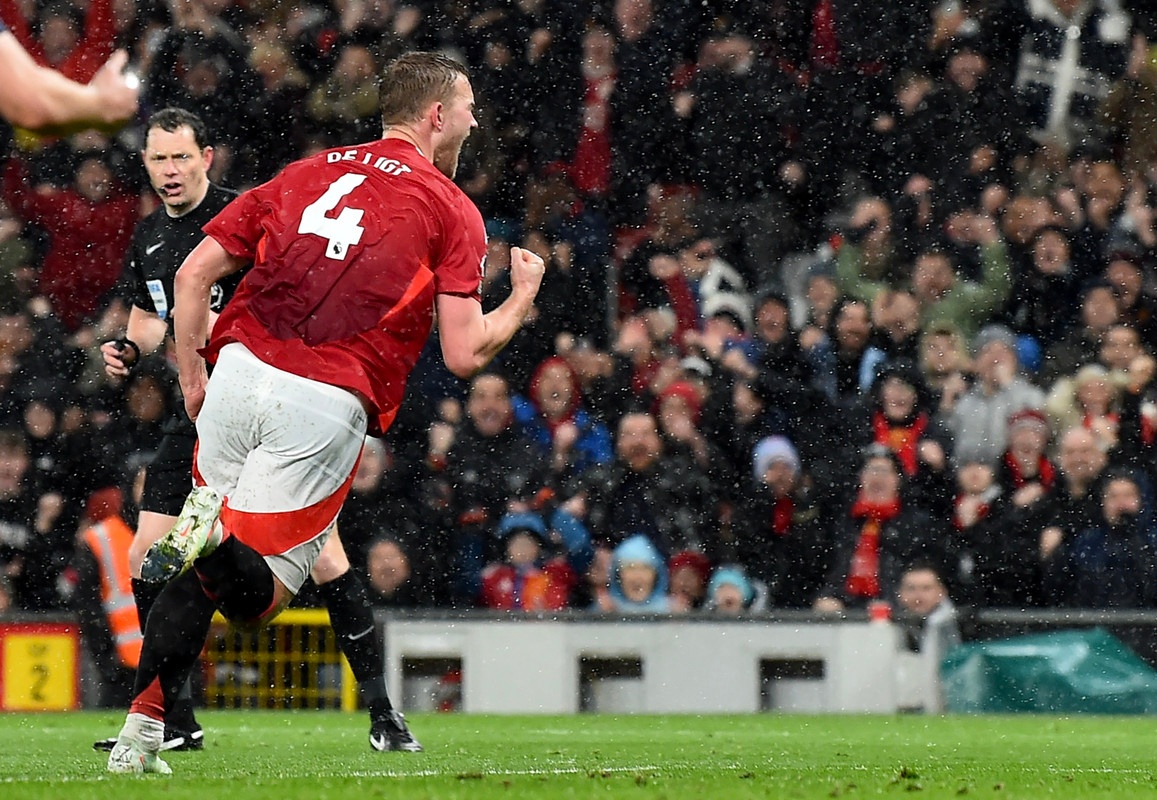 Man Utd await De Ligt assessment after injury setback at Brentford