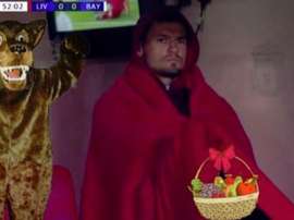 Dejan Lovren vio el partido desde el palco. Instagram/dejanlovren06