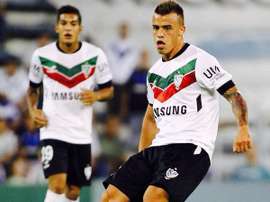 Delgadillo, en un partido con Velez. Twitter
