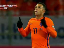 Foi um livre de Depay que fechou o placar na Bielorrússia. Twitter/ESPN