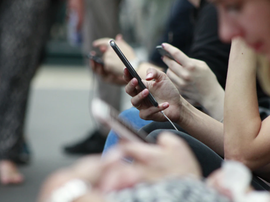 Las apuestas online continúan creciendo gracias al uso de los teléfonos inteligentes.