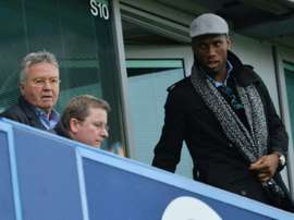 Didier Drogba arrive pour assister au match de son ancienne équipe de Chelsea face à Sunderland, le 19 décembre 2015 à Stamford Bridge. AFP