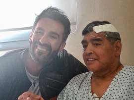 Maradona licenziò il medico. Twitter