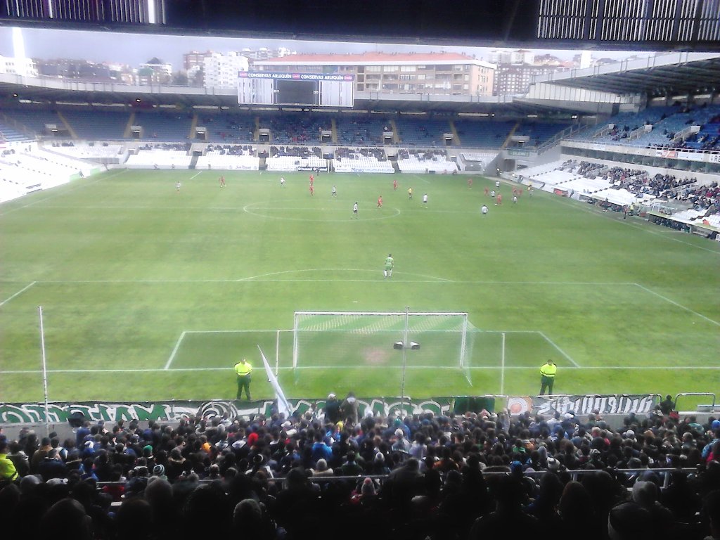 Multa de 3000€ por fumar porros en El Sardinero