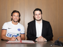 Drinkwater signs for Kasimpasa on loan. Kasimpasa