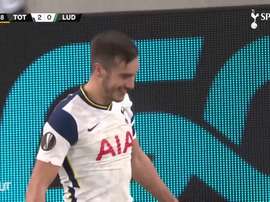 Il gol di Harry Winks in Europa League. Dugout