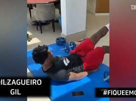 Gil é um dos jogadores que compartilharam momentos do treinos caseiros. DUGOUT