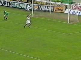 Le joli but de Vincenzo Montella contre l'Atalanta. Dugout