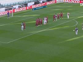 Cristiano Ronaldo fez seu primeiro gol de falta pela Juventus após mais de 80 jogos. DUGOUT