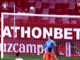 Gol 'made in Rakitic': ¡con una vaselina dio la puntilla al Valencia! DUGOUT