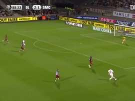 Benzema marca em despedida do Lyon em 2009. DUGOUT