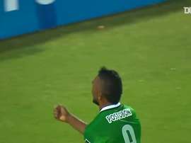 La rete acrobatica di Miguel Borja contro il Coritiba. Dugout