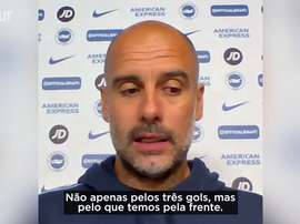 Pep Guardiola é só elogios para Sterling. DUGOUT