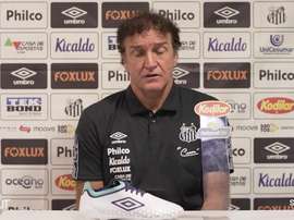 Cuca fala sobre mudança em cima da hora no Santos. DUGOUT