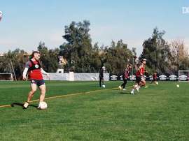 Colo-Colo treina antes de viajar para encarar o Athletico-PR. DUGOUT