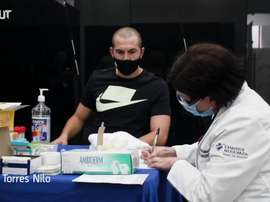 Tigres players donate plasma. DUGOUT