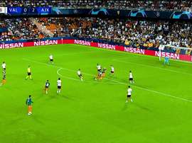 Il meglio di Van de Beek. Dugout