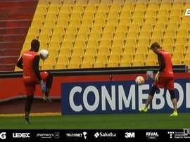 Barcelona de Guayaquil finaliza preparação para encarar o Flamengo. DUGOUT