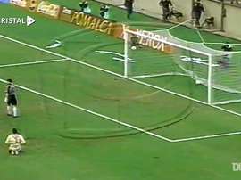 Un gran gol histórico en Sporting Cristal. DUGOUT