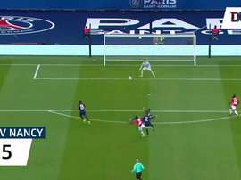 Top 5 des arrêts de Trapp au Paris Saint-Germain. DUGOUT