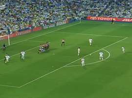 Marcelo, digno sucesor de Roberto Carlos como carrilero del Madrid. Dugout