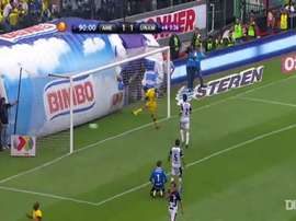 Uno de los goles de la malograda estrella. DUGOUT
