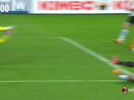 Top 10 des arrêts de Donnarumma à Milan. dugout