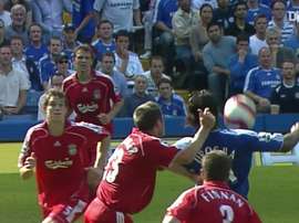 Le superbe enchainement de Drogba contre Liverpool. DUGOUT
