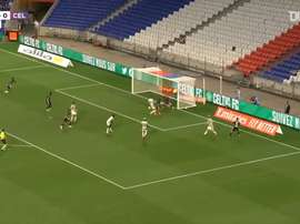 La rete di tacco di Depay. Dugout