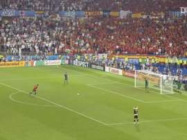 VIDEO: Cesc Fàbregas’s historic penalty goal for Spain. DUGOUT