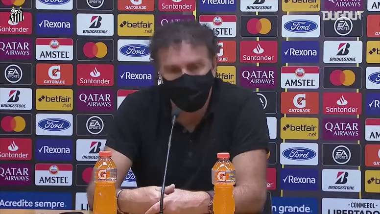 Santos e Olimpia empataram por 0 a 0, na Vila Belmiro, pela fase de grupos da Libertadores. DUGOUT