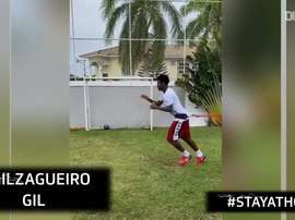 Stories of the week of Corinthians players. DUGOUT