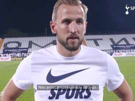 Kane marcou um dos gols da vitória do Tottenham. DUGOUT