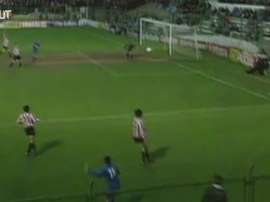 Cinco jogadores que vestiram a camisa dos dois rivais. DUGOUT