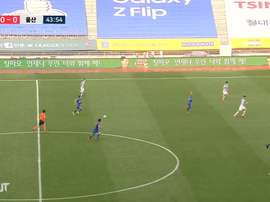 Pese al gran gol de Seung-Beom, el Suwon perdió por 2-3. DUGOUT