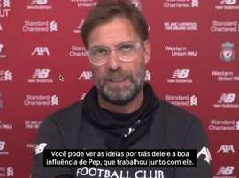 Liverpool e Arsenal se enfrentam nesta quarta-feira pela Premier League. DUGOUT