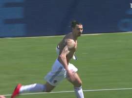 Il goal straordinario di Ibra in MLS. Dugout